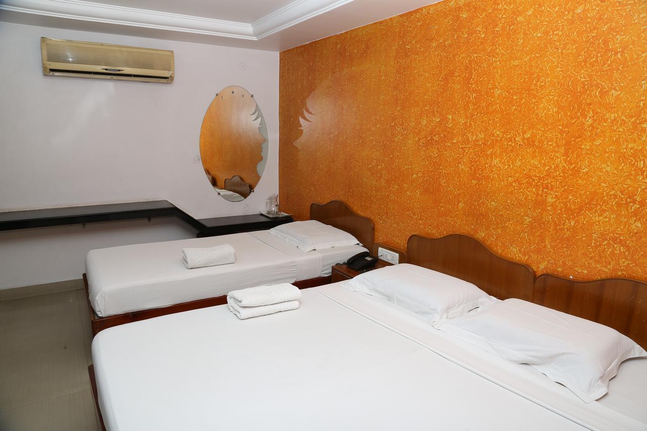 Sri Srinivasar Residency Hotel Vellore Exterior photo