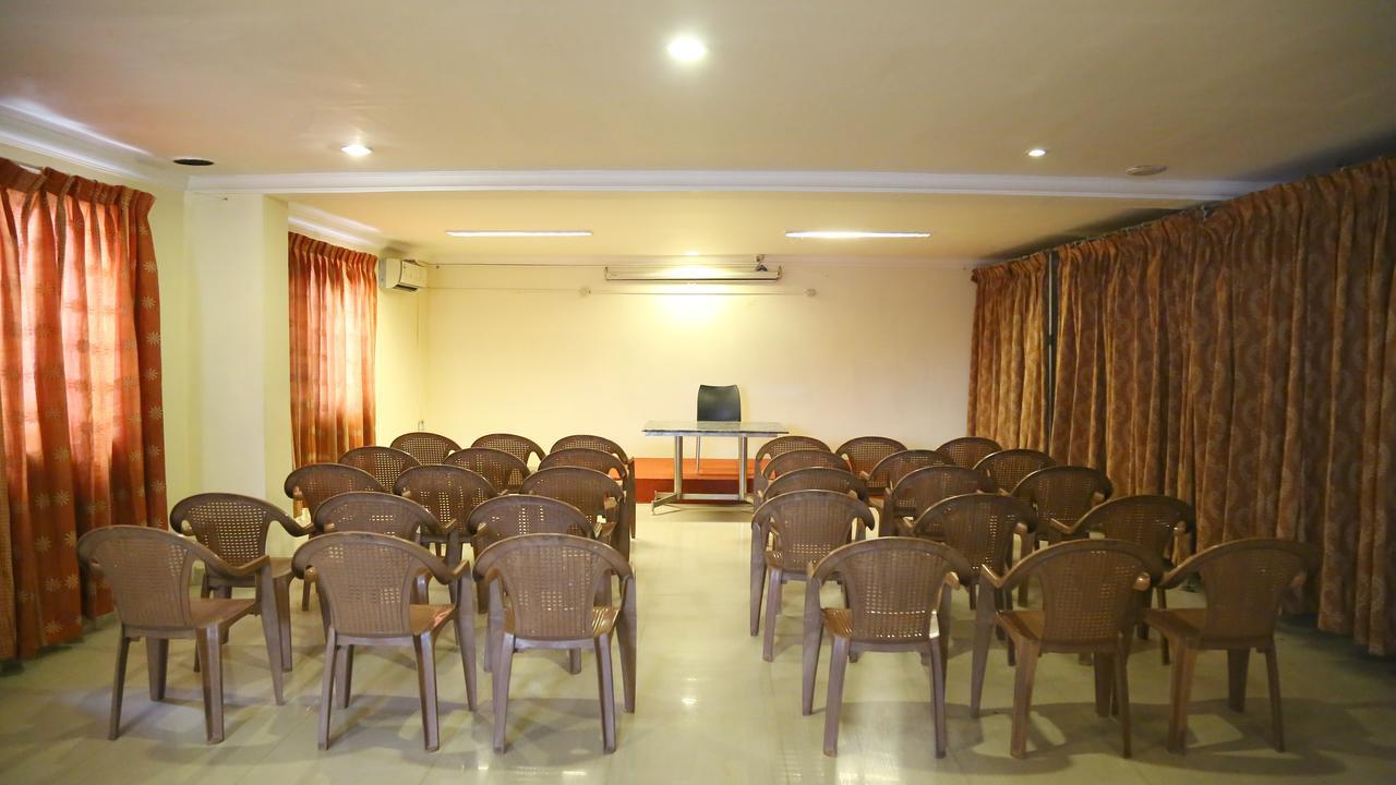 Sri Srinivasar Residency Hotel Vellore Exterior photo