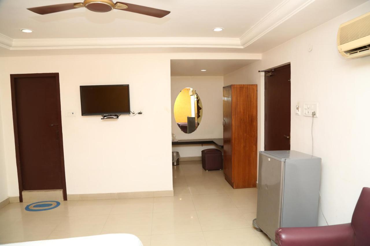 Sri Srinivasar Residency Hotel Vellore Exterior photo